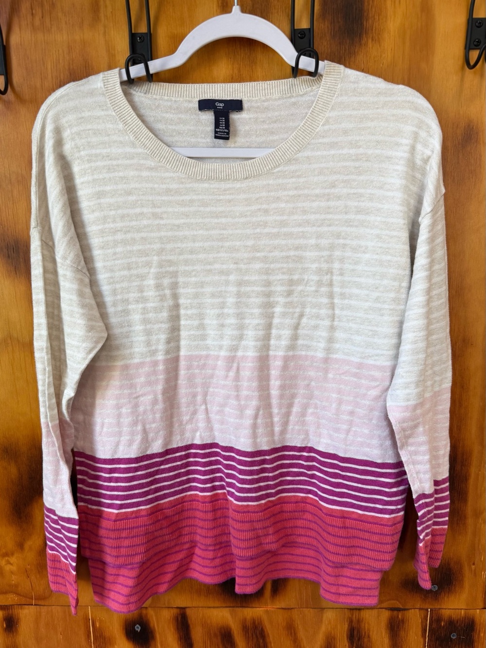 GAP Cream Crewneck Sweater